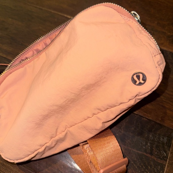 lululemon athletica Handbags - Lululemon Coral Belt Bag